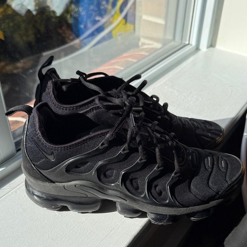 Nike air vapormax plus men’s 8.5